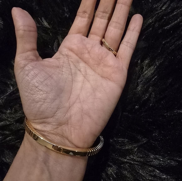 21kgp Dubai Jewelry - Elegant Gold-Tone Jewelry Set - Picture 8 of 14